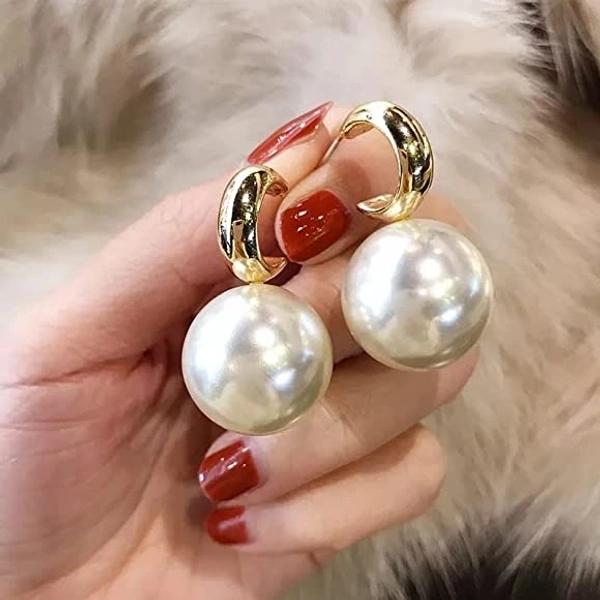 Chunky Pearl Earrings 