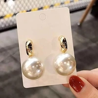 Chunky Pearl Earrings 