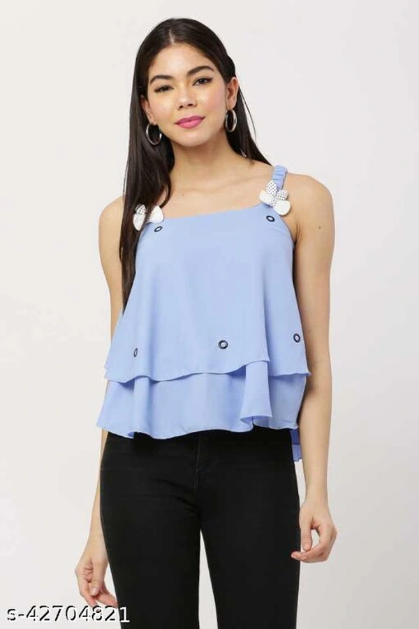 Women Sleeve Less Top - M