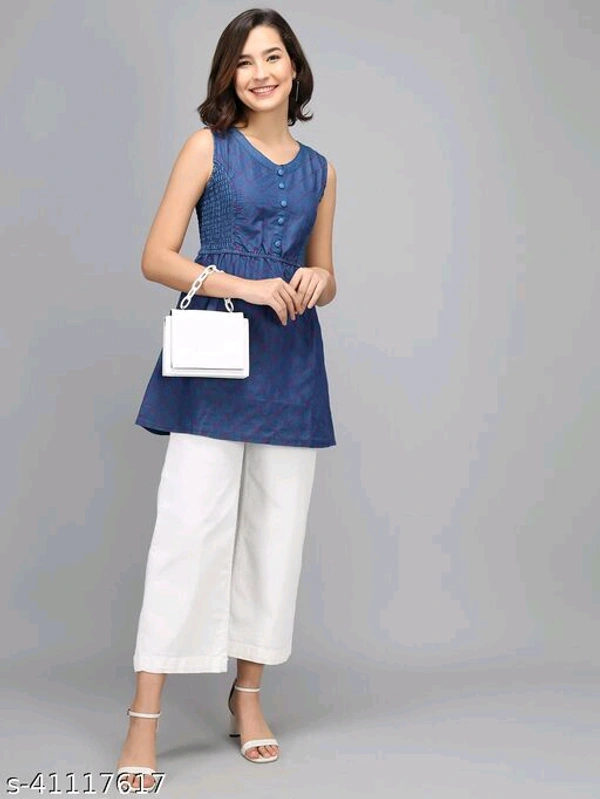 Women Denim Sleeve Less Tops - S