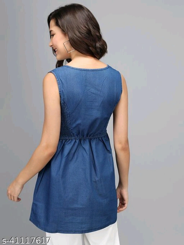 Women Denim Sleeve Less Tops - S