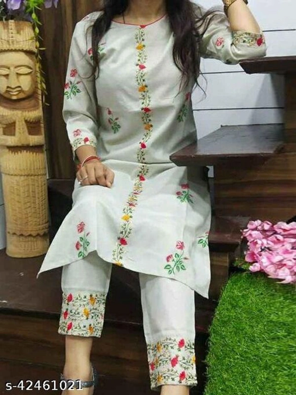 Women Kurta Set - XL