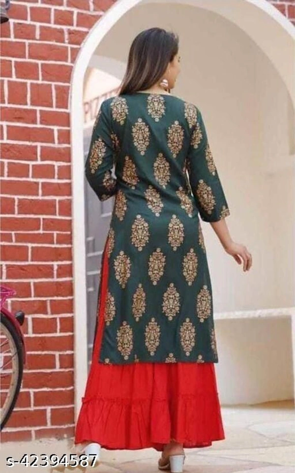Attractive Women Kurta Sets - M
