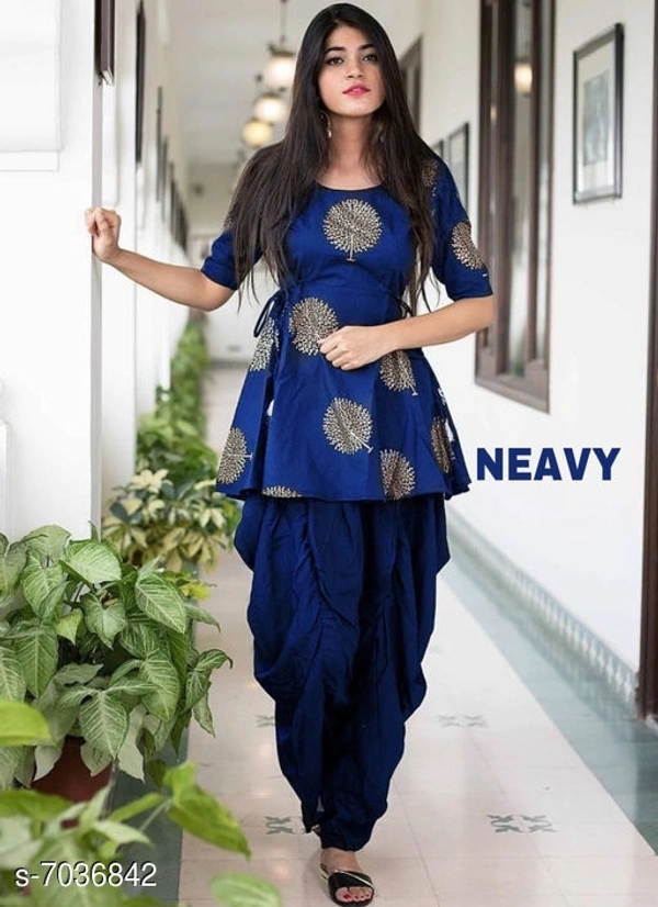 Women Rayon Printed Short Kurti With plazo Like Dhoti - S, Neavy Blue