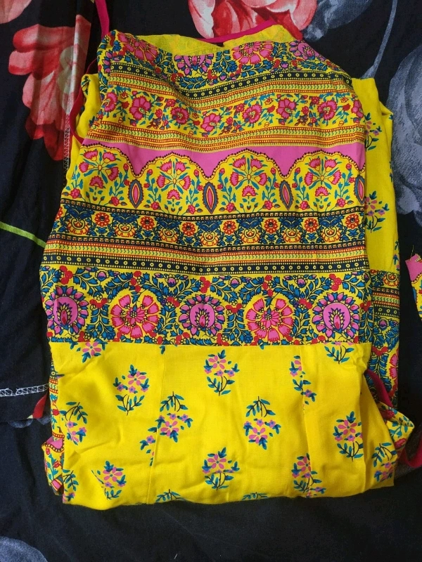 Aakarsha Ensemble Kurtis For Women - L