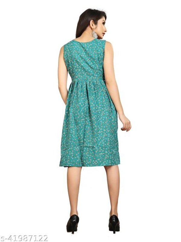 Trendy Sensational Women Dresses - S, Different colours available