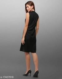Crepe Fit & Flare Colorblocked Dress - S