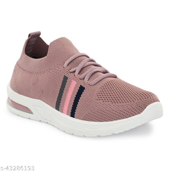  Fashionable Women Sports  - 5