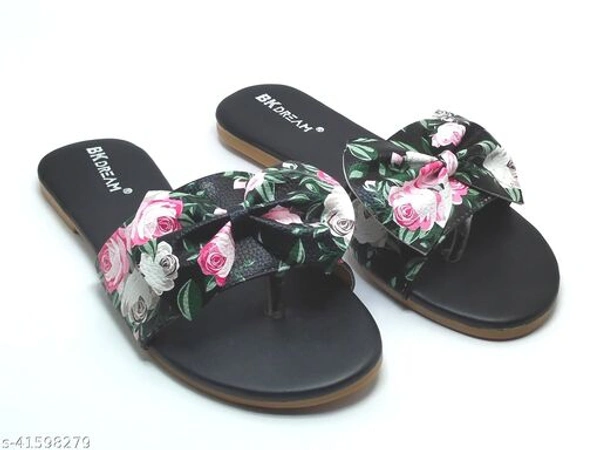 Latest Women's Flat Sandals - 7