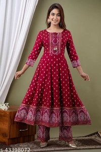 Chitrarekha Petite Women Dupatta Set - 3XL