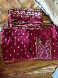 Chitrarekha Petite Women Dupatta Set - S