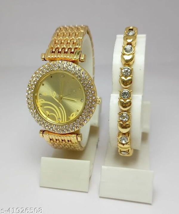 Classy Women Analog Watches With Bracelet - 15, free size