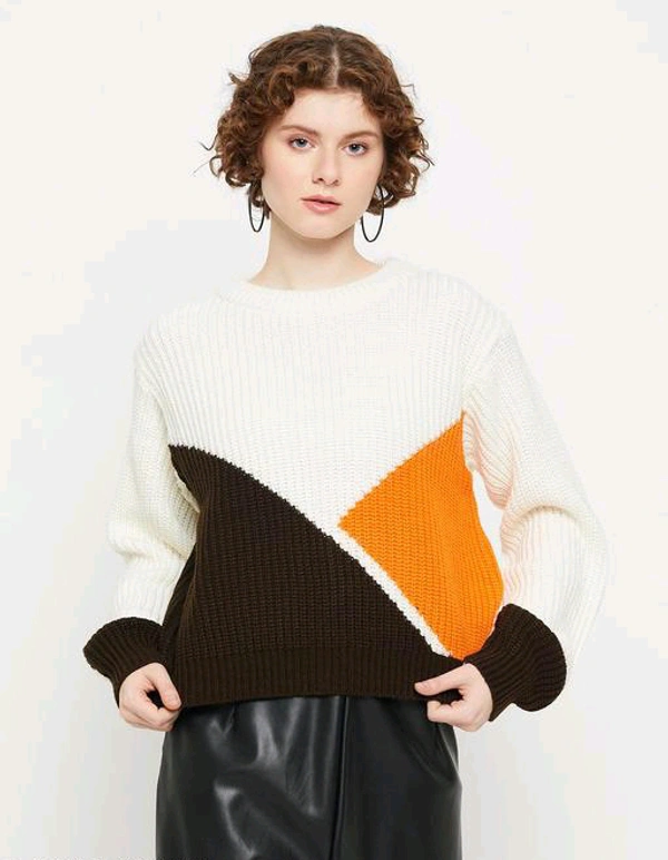 YSS Kasma Women Round Neck Full Sleeves Colourblocked Sweater - M