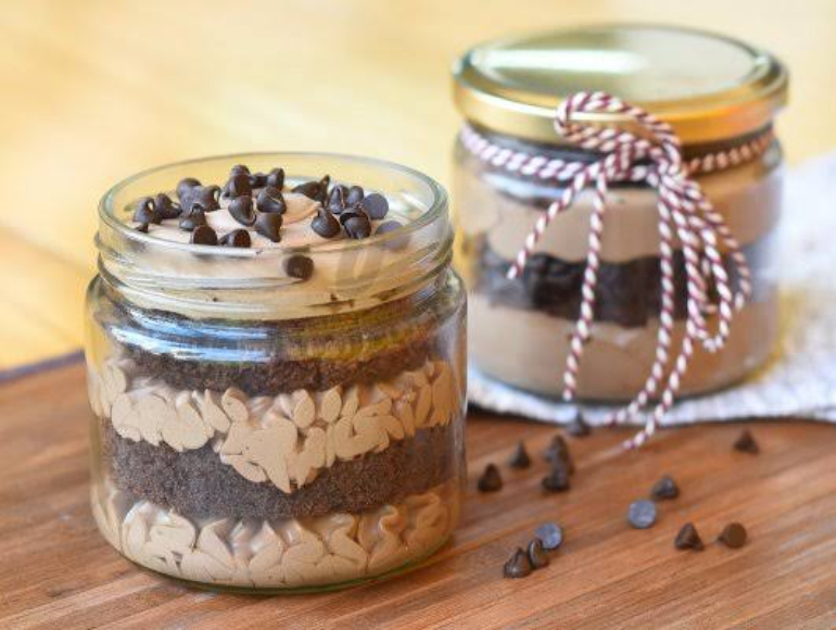 Double Trouble Cake in a Jar - Moonlight Cakes