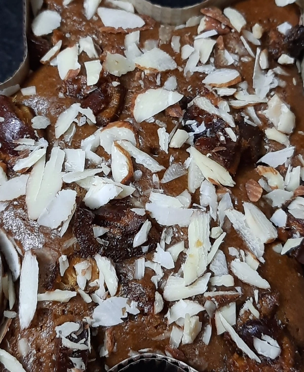 Dates & Nuts Tea Cake - 500 Gm